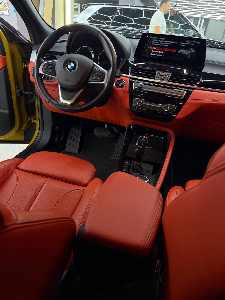 Полировка, керамика и химчистка с разбором BMW X2: спортивный купе-кроссовер в идеальном состоянии